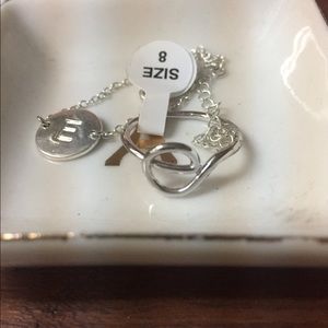 Silver Tone Fashion Ring Letter "e" + bracelet